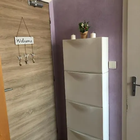 1 - Izbovy S Kupelnou 布拉迪斯拉发