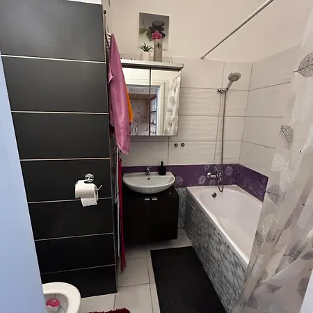 Apartment 1 - Izbovy S Kupelnou Bratislava