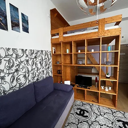 1 - Izbovy S Kupelnou Apartment Bratislava