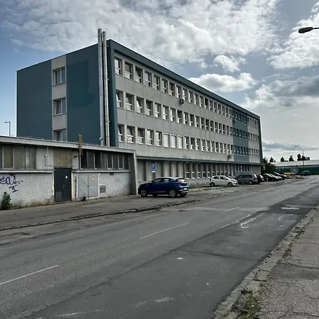 公寓 1 - Izbovy S Kupelnou 布拉迪斯拉发