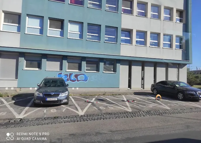 1 - Izbovy S Kupelnou Bratislava